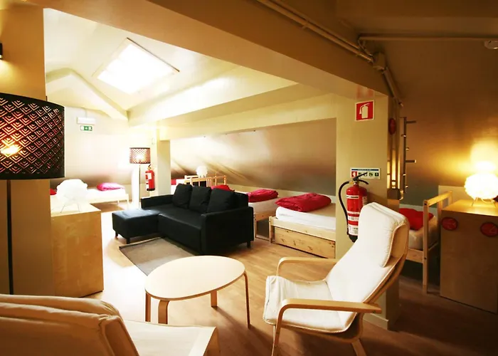 Pilot Design Hostel & Bar